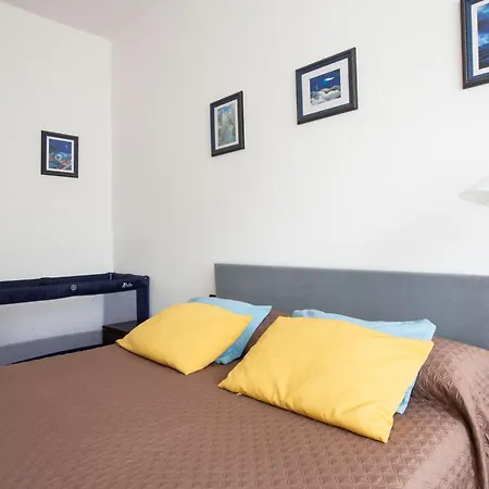 Apartment Bijoux Elegante Next To Piazza Volta