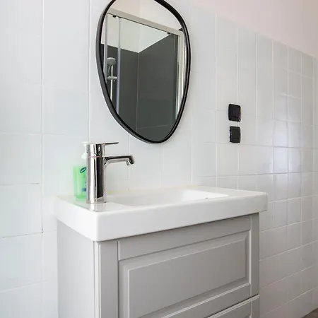 Apartamento [bijoux Como] Elegante Next To Piazza Volta