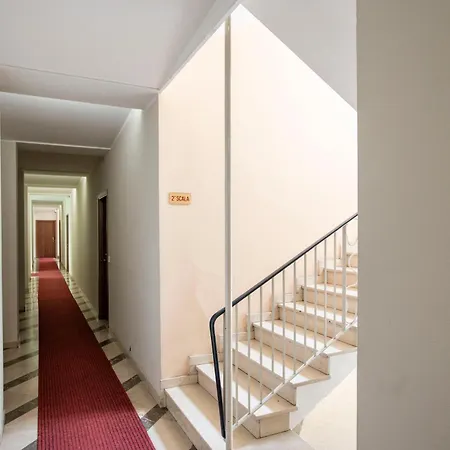 [bijoux Como] Elegante Next To Piazza Volta Appartamento Côme