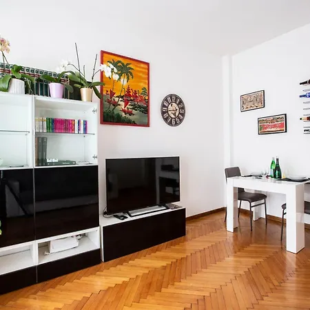 Bijoux Elegante Next To Piazza Volta Apartman