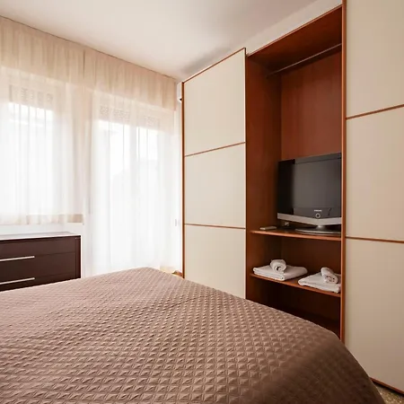 Bijoux Elegante Next To Piazza Volta Como