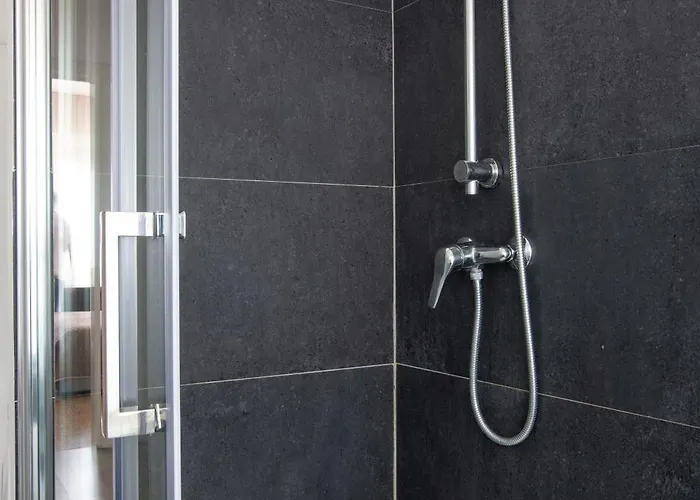 Bijoux Elegante Next To Piazza Volta * Como