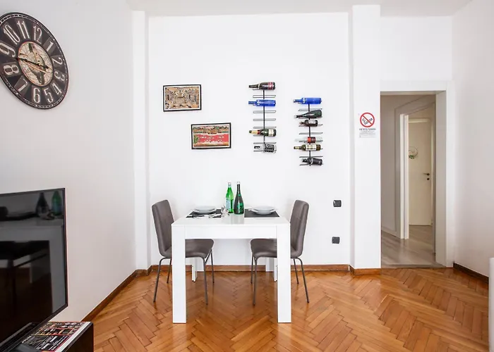 Apartment Bijoux Elegante Next To Piazza Volta *