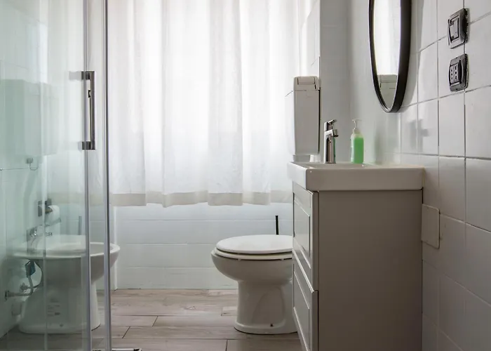 Bijoux Elegante Next To Piazza Volta Apartment