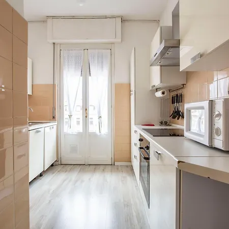 Bijoux Elegante Next To Piazza Volta * Como